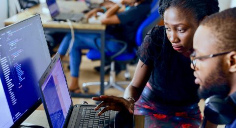desola-lanre-ologun-kwzWjTnDPLk-unsplash